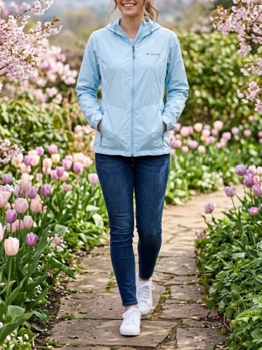 Columbia Women's Light Blue Windbreaker w/Hood Medium Hiking Outdoor Gorpcore